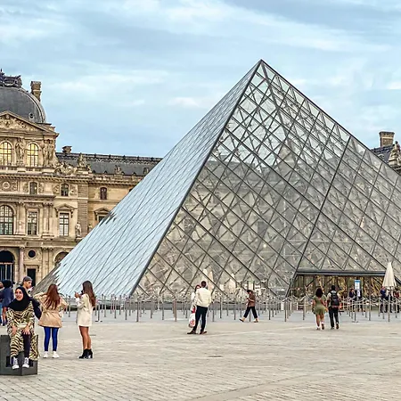 En Plein Coeur De Quartier Montorgueil- Jardin Du Palais Royal-musee Du Louvre * Paris